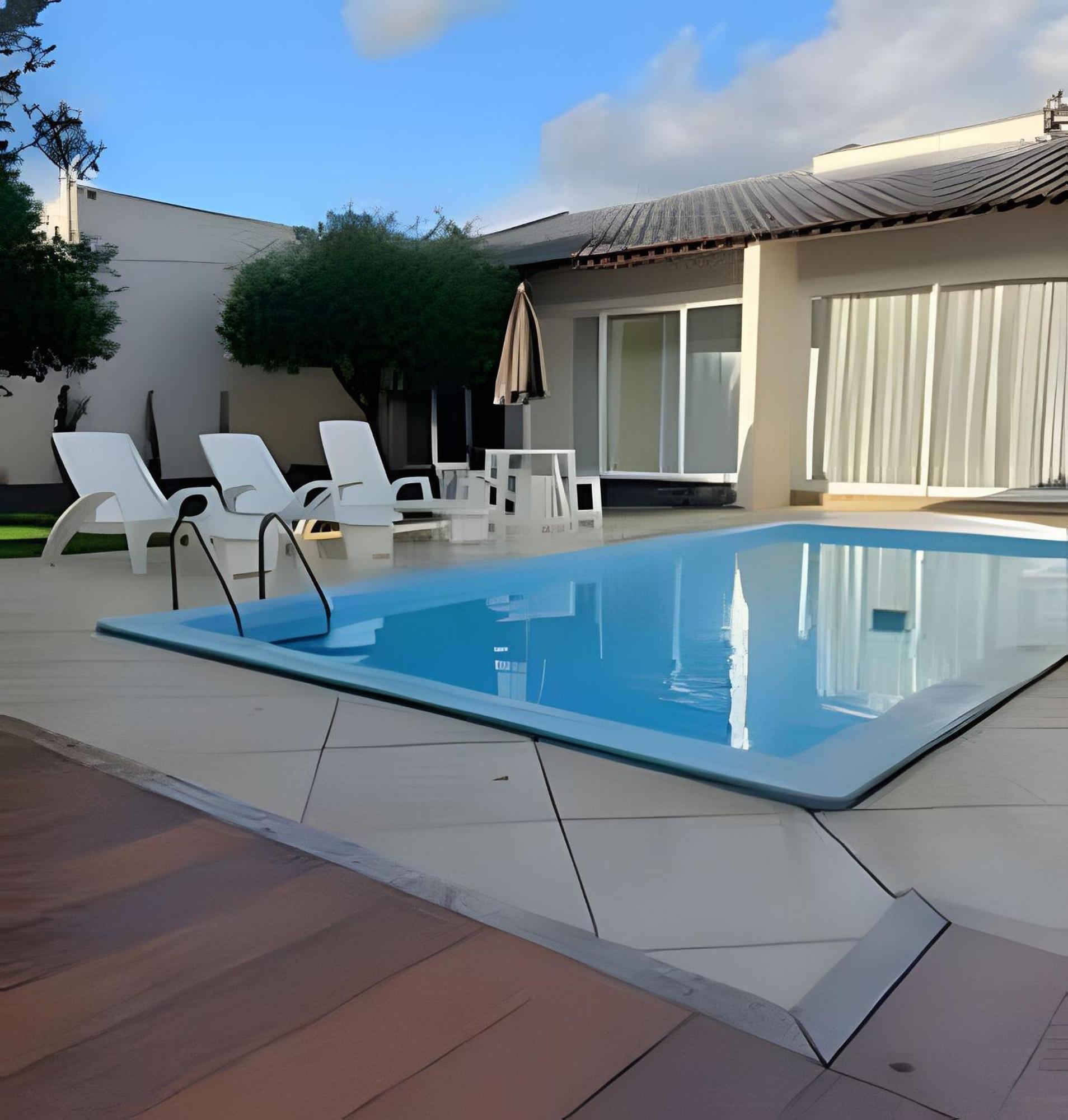 Sobrado Com 5 Suite 1 Quarto Piscina Churraqueira Ar Ate 20 Hospede Foz do Iguaçu Eksteriør billede